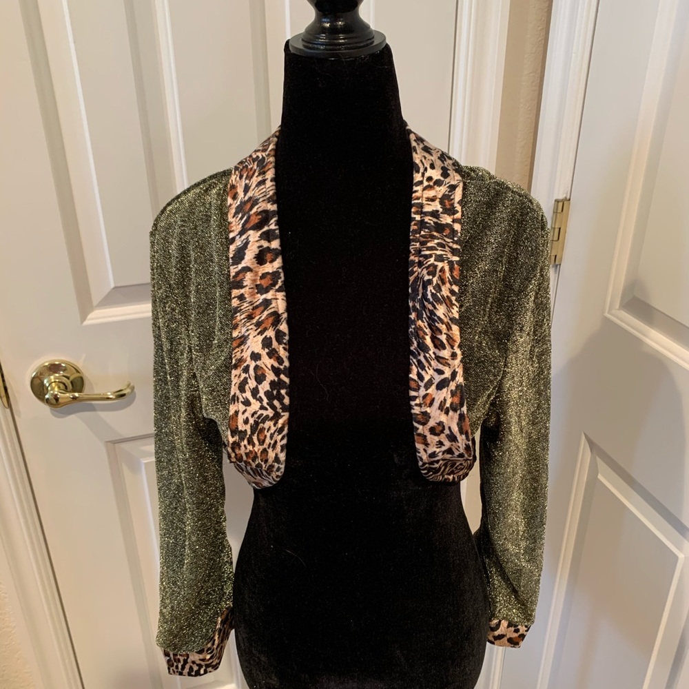 SUPER CUTE BOLO JACKET WITH A MADONNA VIBE